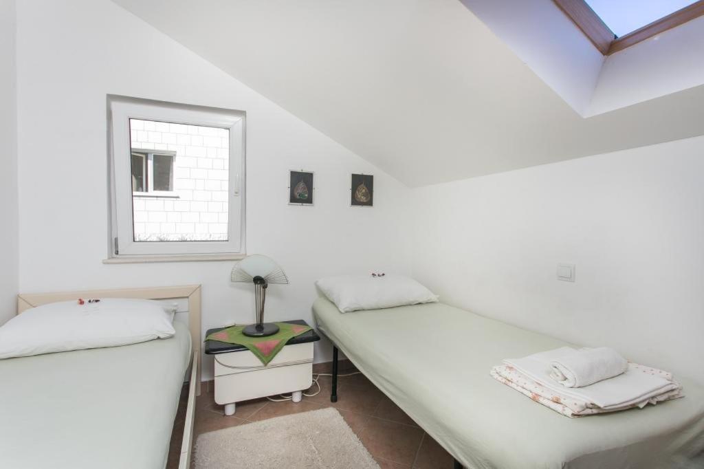 Apartments Tramonto Zaton  Rom bilde